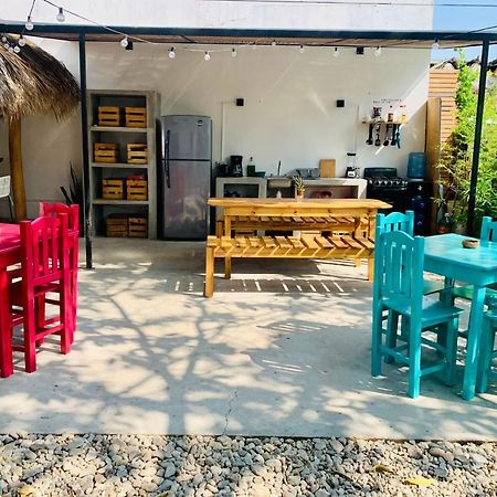 Colorada House Hostel Puerto Escondido  Ngoại thất bức ảnh